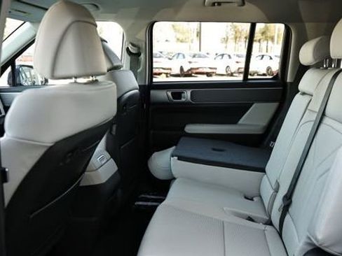 New 2026 Hyundai Santa Fe SEL FWD image 8