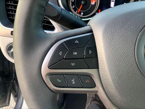 Used 2021 Jeep Cherokee Latitude Lux w/ Comfort/Convenience Group AWD/4WD image 22