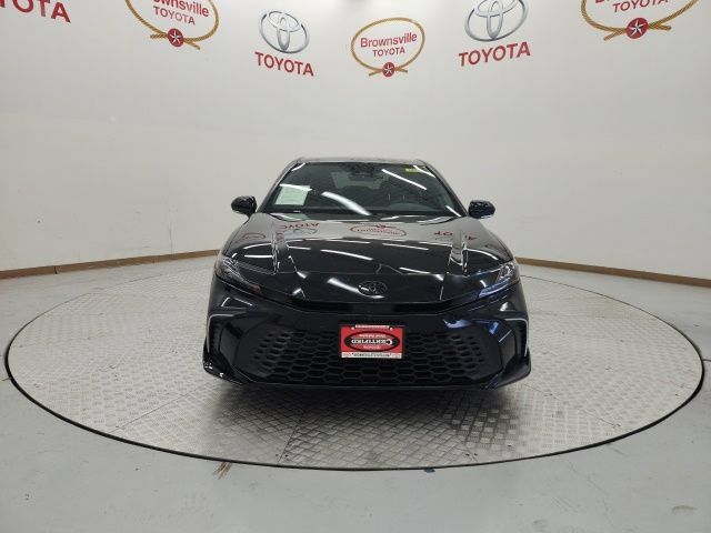Used 2025 Toyota Camry SE w/ Convenience Package FWD image 4