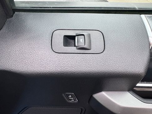 Used 2019 Ford F150 XLT w/ Equipment Group 302A Luxury AWD/4WD image 27