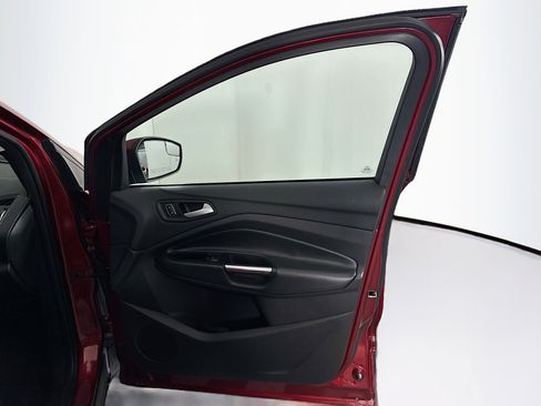 Used 2018 Ford Escape SEL image 31