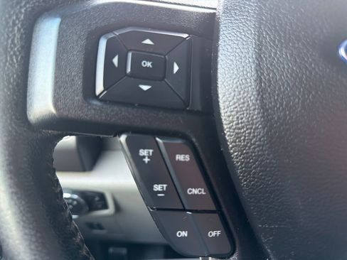 Used 2016 Ford F150 XLT w/ Equipment Group 302A Luxury image 26