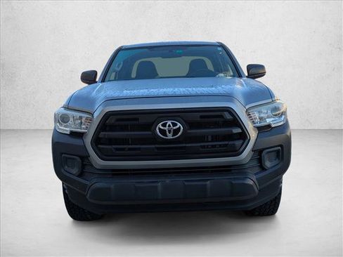 Used 2017 Toyota Tacoma SR image 2