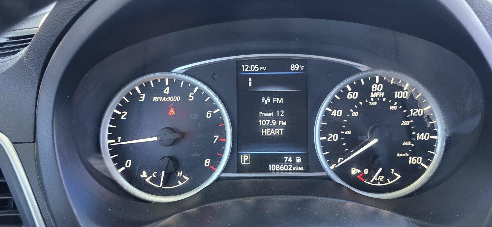 Used 2019 Nissan Sentra SR FWD image 16