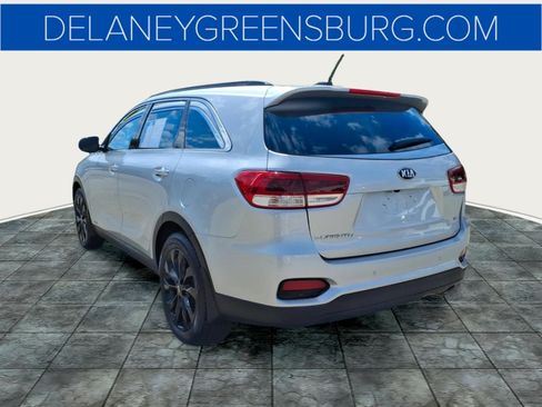 Used 2019 Kia Sorento S AWD/4WD image 5