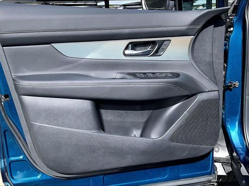 New 2026 Nissan Murano SL image 10