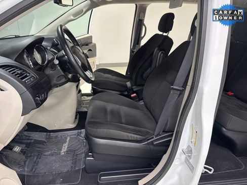 Used 2017 Dodge Grand Caravan SE w/ Power Window Group image 11