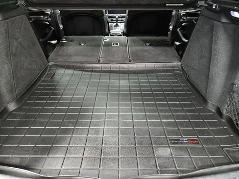 Used 2021 Porsche Macan S image 47