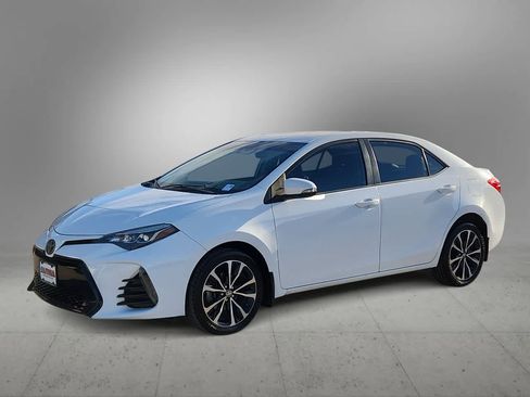 Used 2017 Toyota Corolla SE w/ SE Premium Package image 1