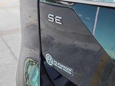 New 2026 Volkswagen Atlas SE image 10