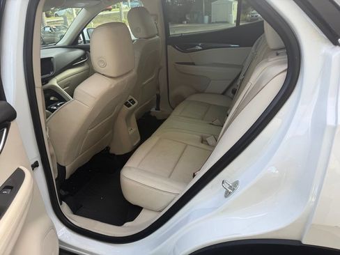 Used 2021 Buick Envision Essence FWD image 11