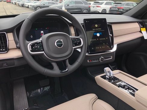 New 2026 Volvo XC90 B6 Ultra w/ Protection Package Premier image 15