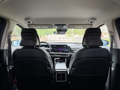Used 2023 Kia Sportage EX AWD/4WD image 15