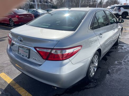 Used 2017 Toyota Camry XLE image 5