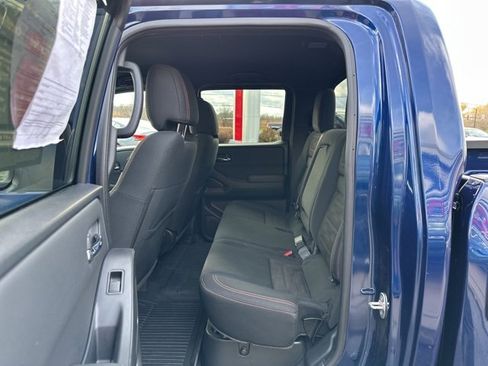 Certified 2022 Nissan Frontier PRO-4X w/ Off-Road Protection Package image 9