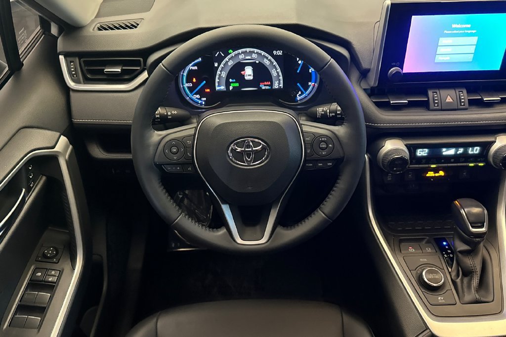 Used 2023 Toyota RAV4 XLE Premium AWD/4WD image 14