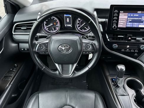 Used 2021 Toyota Camry SE w/ Carpet Mat Package (TMS) image 14