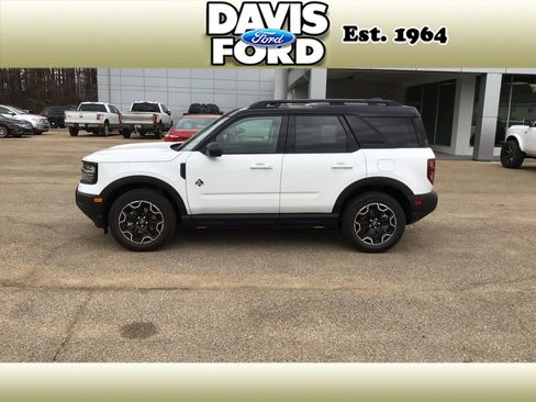 New 2025 Ford Bronco Sport Outer Banks AWD/4WD image 1