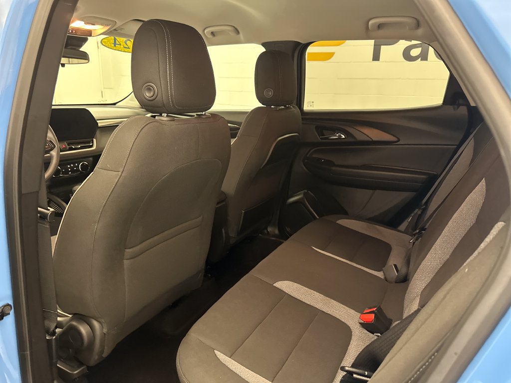 Used 2024 Chevrolet TrailBlazer LS w/ LS Convenience Package FWD image 23