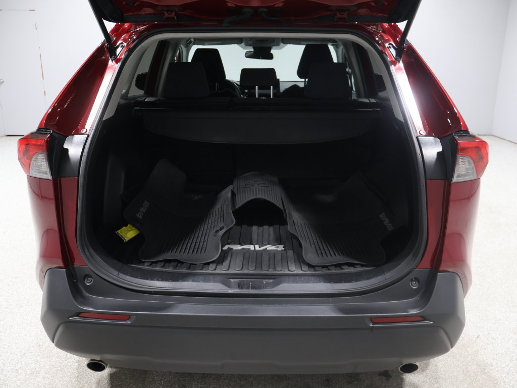 Used 2020 Toyota RAV4 LE w/ All Weather Liner Package AWD/4WD image 19