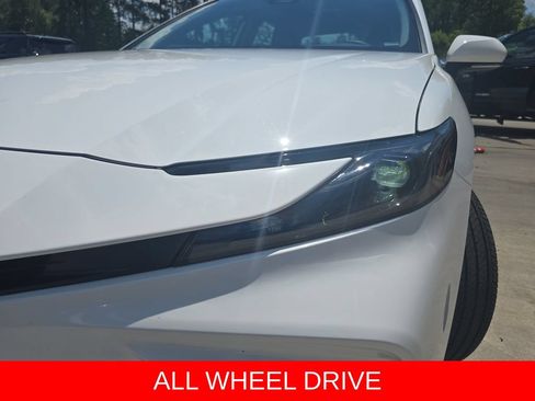 Used 2025 Toyota Camry LE AWD/4WD image 31