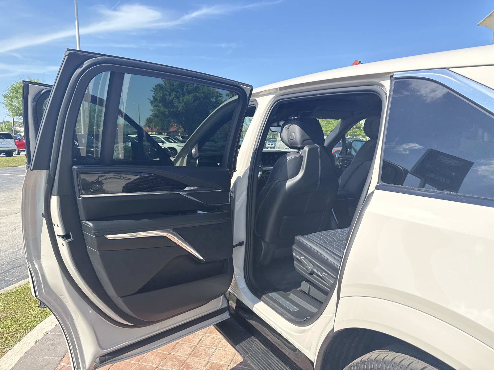 New 2026 Cadillac Escalade IQ Luxury 1 AWD/4WD image 13