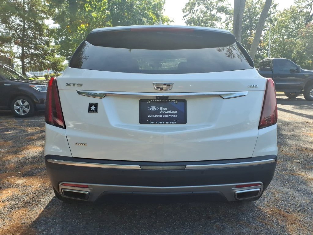 Used 2021 Cadillac XT5 Premium Luxury AWD/4WD image 3