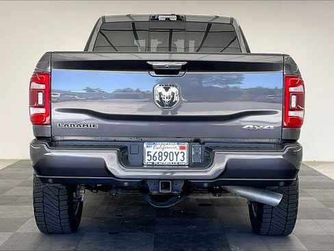 Used 2022 RAM 2500 Laramie AWD/4WD image 3