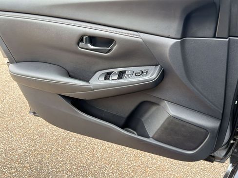 Used 2024 Nissan Sentra S FWD image 12