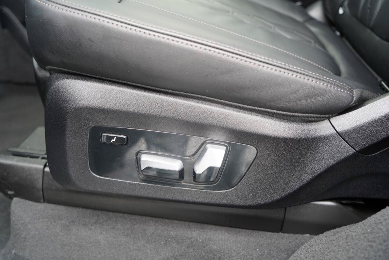 Used 2022 BMW ALPINA XB7 AWD/4WD image 45
