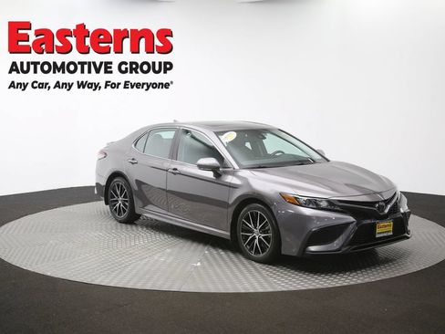 Used 2024 Toyota Camry SE w/ Cold Weather Package FWD image 45