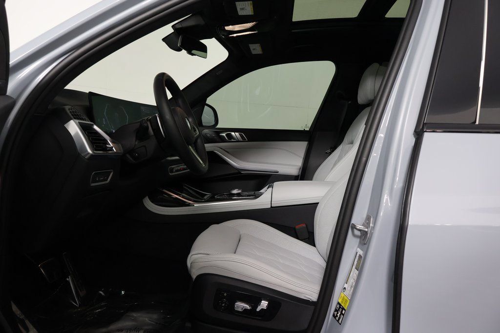 Used 2024 BMW X7 xDrive40i w/ Executive Package AWD/4WD image 10