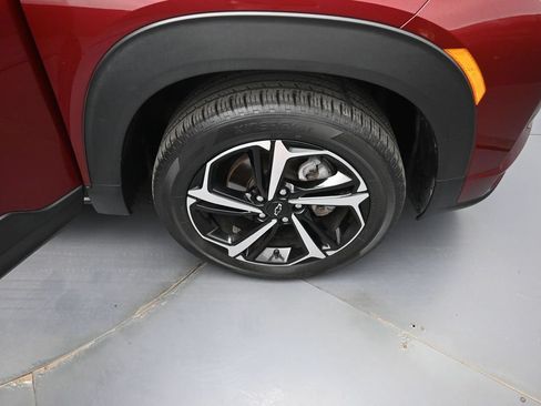 Used 2023 Chevrolet TrailBlazer RS w/ Sun and Liftgate Package AWD/4WD image 35