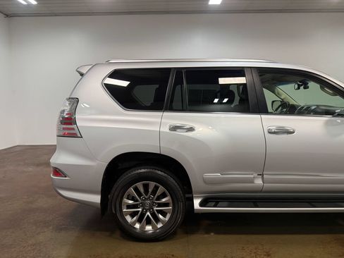 Used 2017 Lexus GX 460 Luxury AWD/4WD image 33