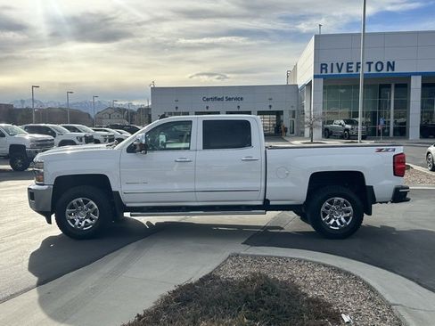 Used 2019 Chevrolet Silverado 3500 LTZ w/ Duramax Plus Package image 21