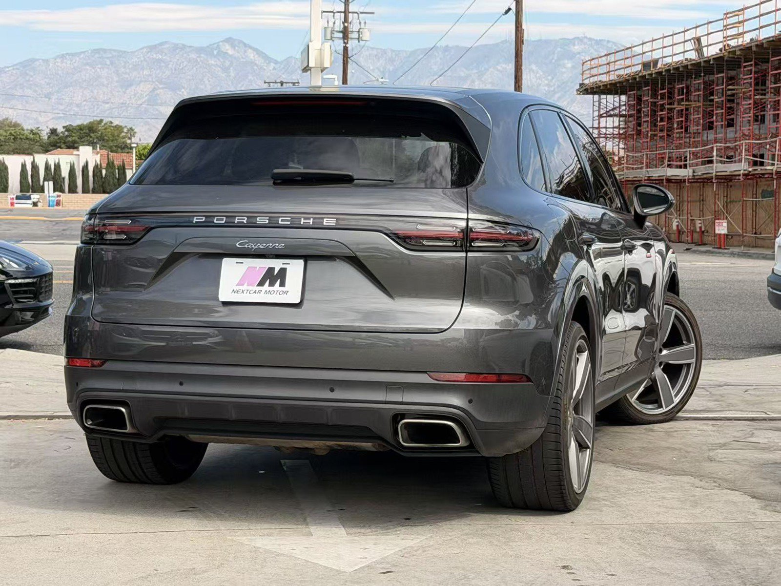 Used 2019 Porsche Cayenne AWD/4WD image 6