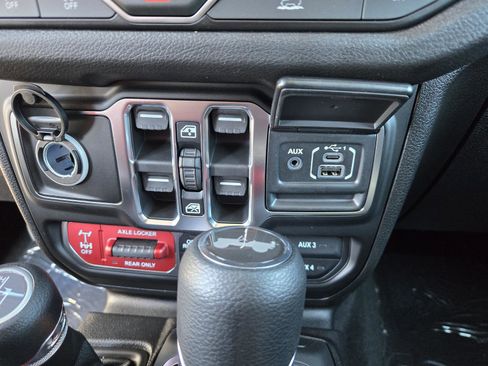 New 2026 Jeep Wrangler Unlimited Sport image 15