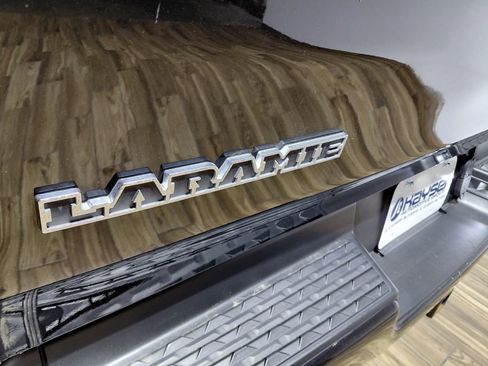Used 2022 RAM 1500 Laramie AWD/4WD image 29