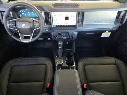 New 2025 Ford Bronco Badlands image 19