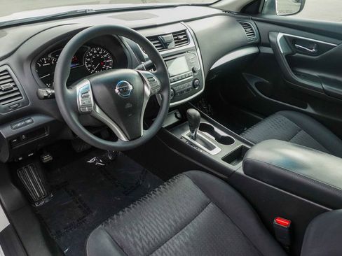 Used 2017 Nissan Altima 2.5 S w/ Power Driver Seat Package image 11