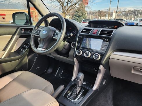 Used 2016 Subaru Forester 2.5i Touring w/ Eyesight & Navigation System image 18