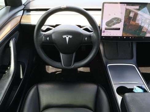 Used 2021 Tesla Model 3 Standard Range Plus RWD image 5