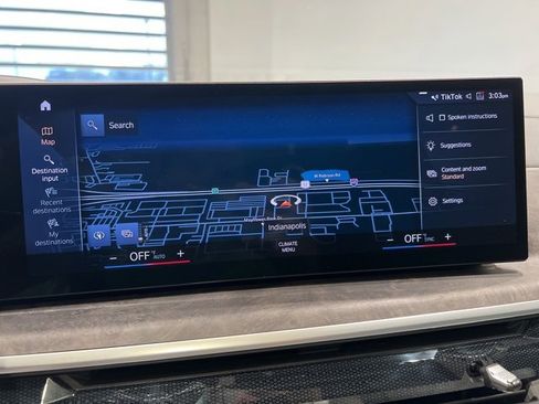 Used 2023 BMW X7 xDrive40i w/ Premium Package image 28