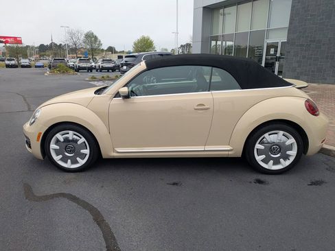 Used 2019 Volkswagen Beetle 2.0T Final Edition SEL image 8