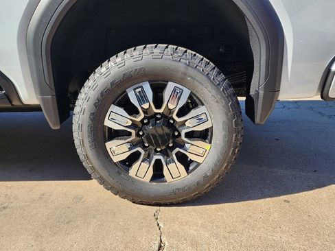 New 2026 GMC Sierra 2500 Denali w/ Denali Reserve Package image 57