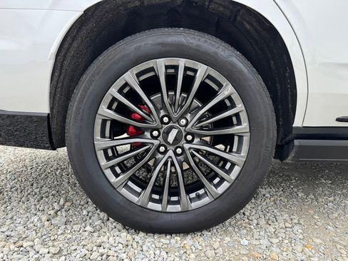 Used 2023 Cadillac Escalade V AWD/4WD image 17