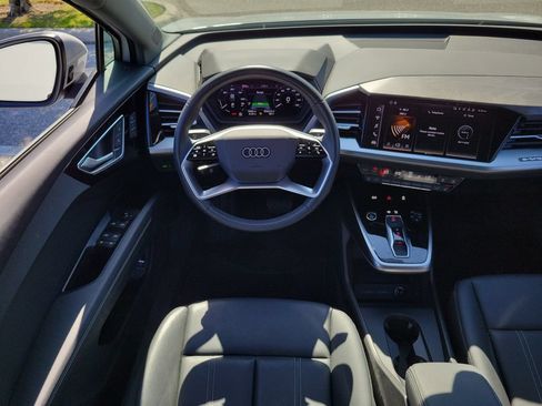 Used 2023 Audi Q4 e-tron Premium w/ Convenience Package RWD image 8