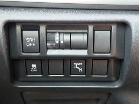 Used 2018 Subaru Crosstrek 2.0i Limited AWD/4WD image 15