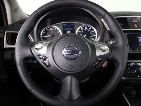 Certified 2019 Nissan Sentra SV FWD image 10