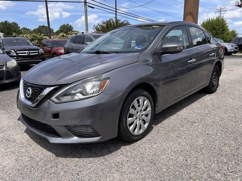 Used 2016 Nissan Sentra SV FWD image 2
